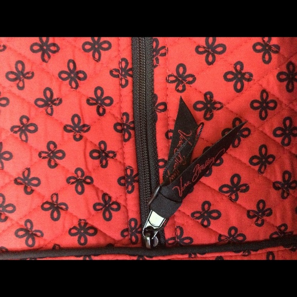 Vera Bradley NWOT Red & Black Tote - Picture 3 of 5
